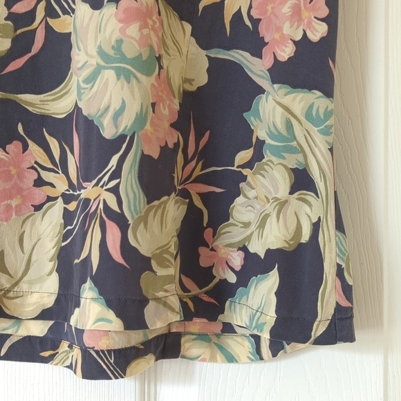 Chaus 90's Vintage 100% Silk Light Floral Short Sleeve Round Neck Blouse Gray 8 - Picture 8 of 11